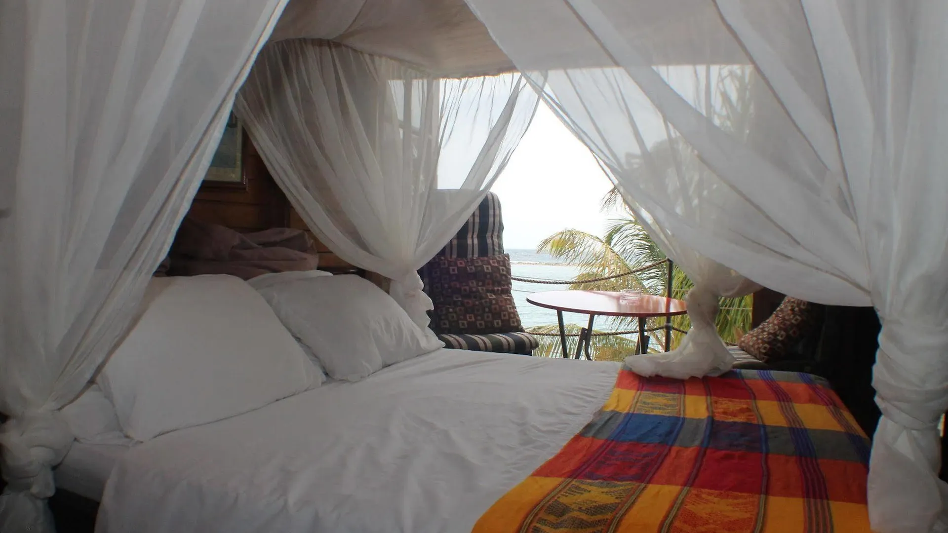 Coral Reef Beach Savaneta Hotel