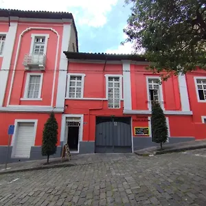 https://la-guayunga-hostel-quito.hotelsquito.com